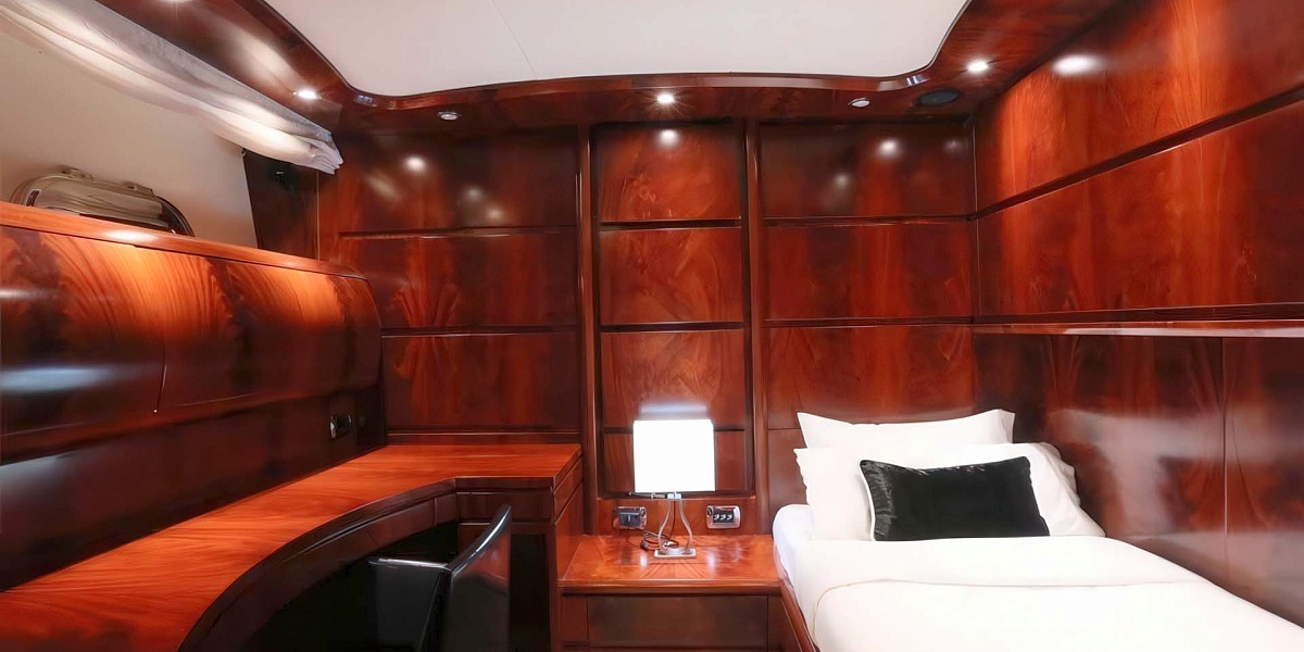 Аренда моторной мега яхты Astondoa 102 FOR YOUR EYES ONLY на Пхукете